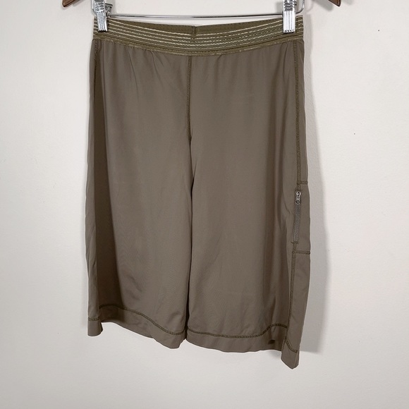 LULULEMON | WIDE LEG  PANT - Picture 2 of 8